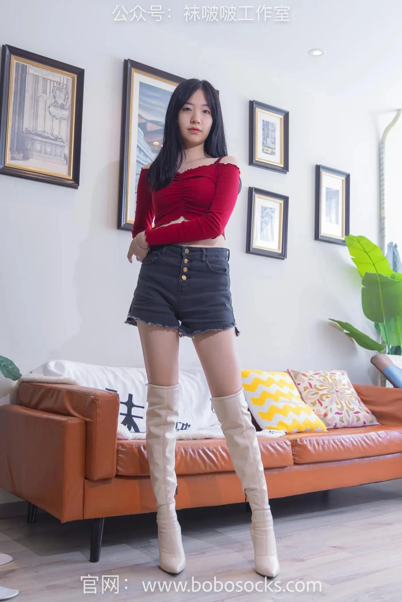 [BoBoSocks袜啵啵]NO.120 小甜豆-高跟长靴、白棉袜、裸足 [170P]插图6